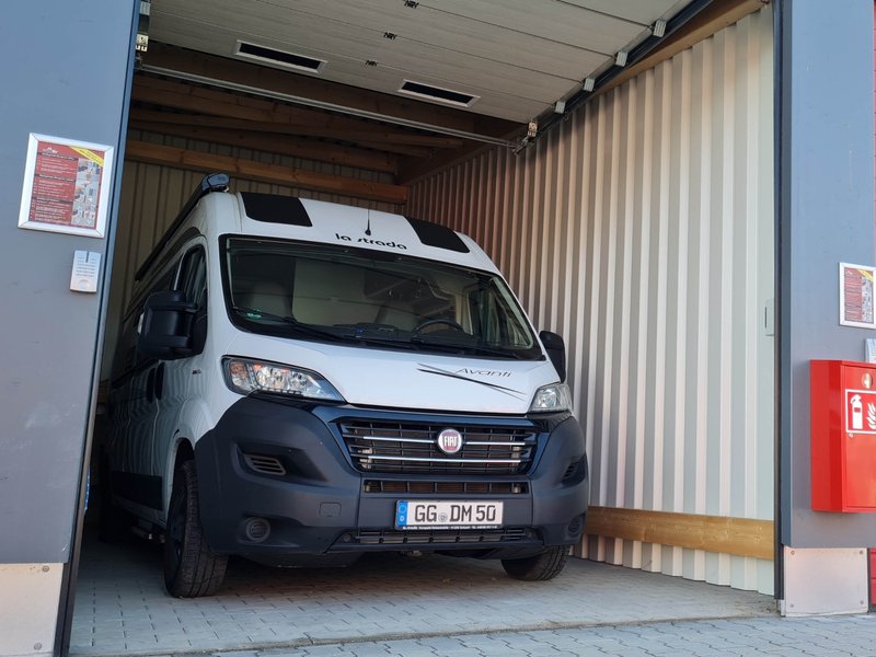 Bild camper-ueberwintern-geschuetzter-stellplatz.jpg
